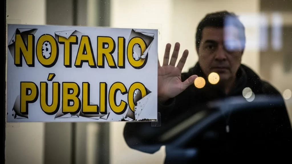 El peligro de los notarios falsos en trámites de USA.
